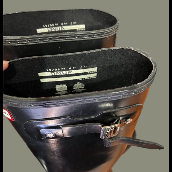 Hunter Women's Original Tall Gloss Rain Boots - Picture 13 of 14